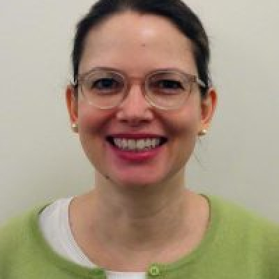 Porträtfoto von Julia Meyer-Staufenbiel